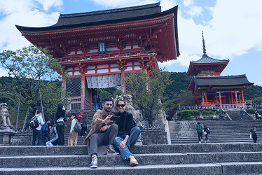 Tourists flock to Japan after Covid restrictions are lifted